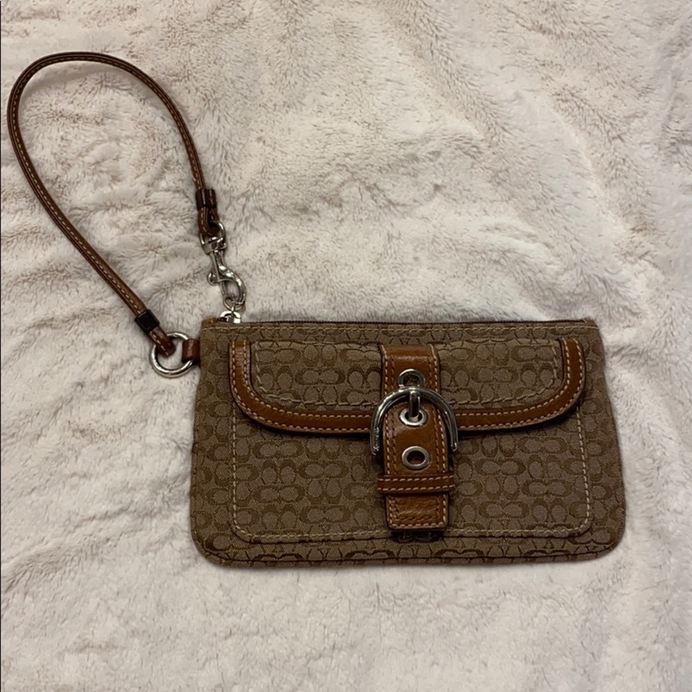 Coach wristlet - Picture 1 of 5